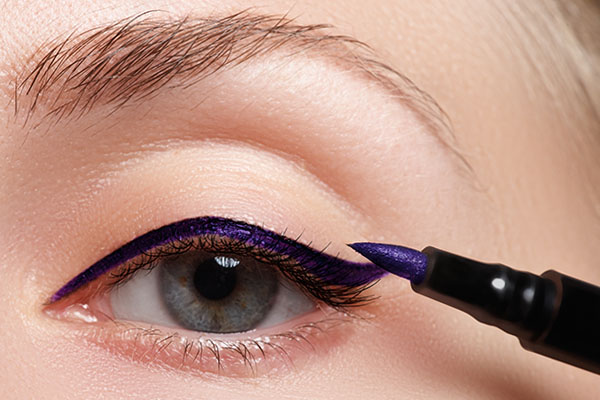 Make-up glamour - kreska na górnej powiece